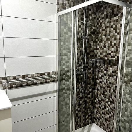 Bluebell L6 Apartment Armenime Ngoại thất bức ảnh